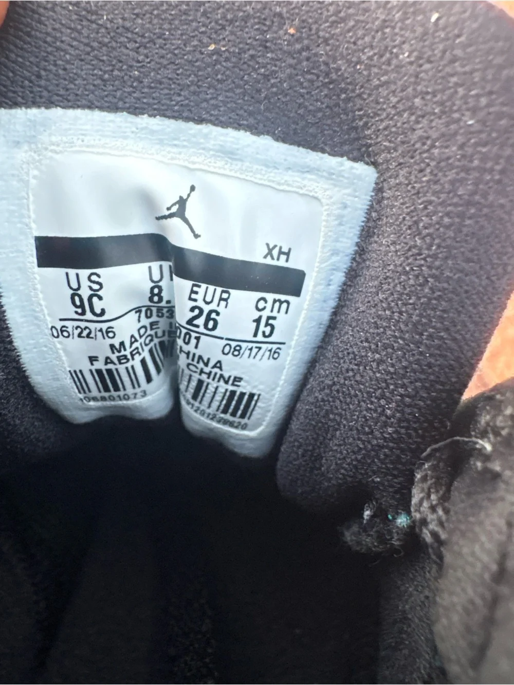 Nike Kids Teal and Black Mid-Top Sneakers